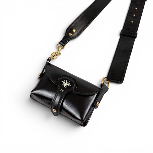 Christian dior bee - christian, a