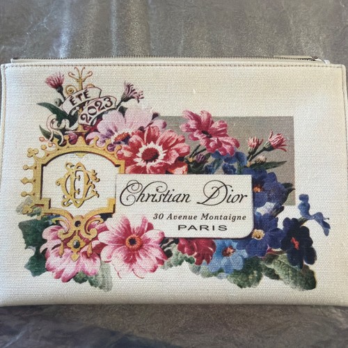 Christian dior avenue - christian,